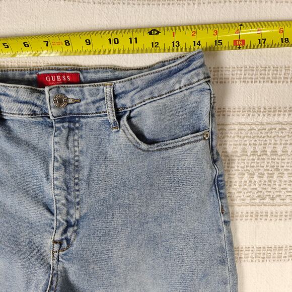 Guess Straight Leg Jeans Women’s Size 31 Light Wash High Rise - Picture 3 of 8